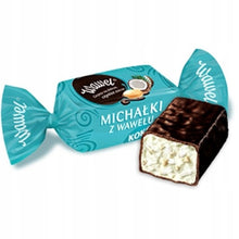 Load image into Gallery viewer, Favour bags Polish chocolates  Kasztanki, Tiki Taki, Malaga, Michalki Classic, Michalki Coconut, Michalki White and Advocat. Chocolates Gift
