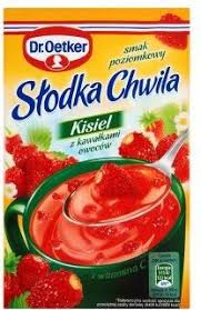 Dr. Oetker Słodka Chwila Wild Strawberry flavor jelly with pieces of fruit 31.5 g Kisiel